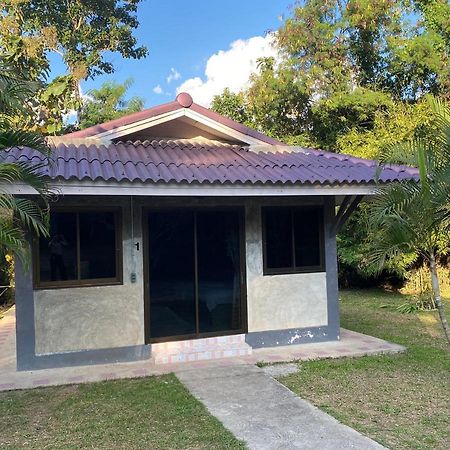 บ้านสวนวงศ์จินดารักษ์ Фаяо Екстериор снимка